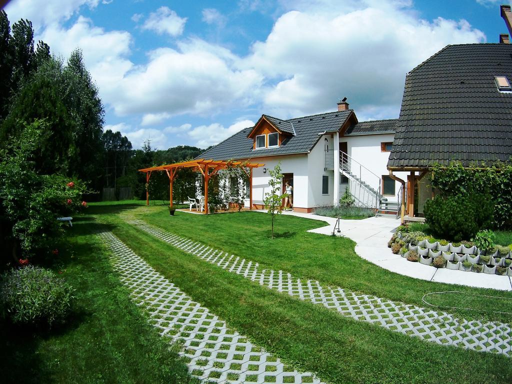 Golya Vendeghaz Apartment Tiszaug Екстериор снимка